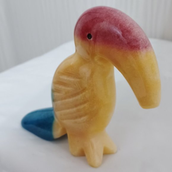 Vintage Onyx Toucan Bird Figurine Tropical Red Yellow Blue Carved Stone 5 in (A) - Picture 4 of 5